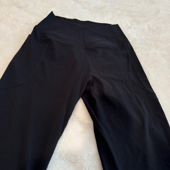 Copyleaf NWT Black Crossover Waisted Flared Legging Yoga Pants Size M - Picture 3 of 14
